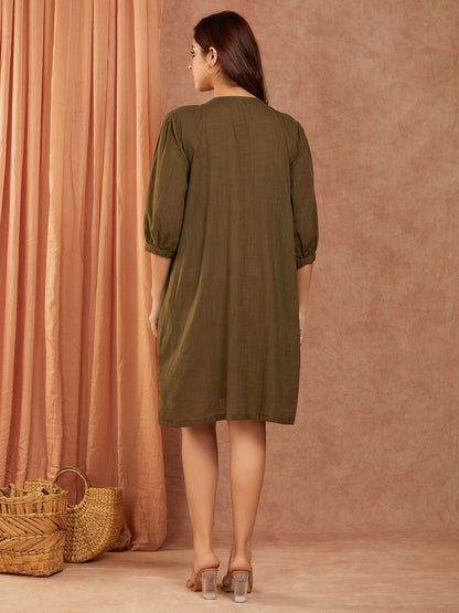 Cotton Slub Hand Embroidery Dress with 3/4 Sleeves Gather, Knee-Length Dress