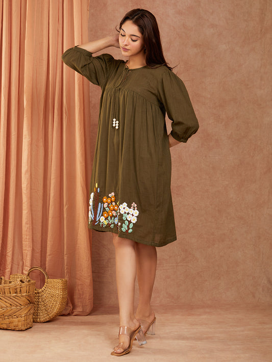 Cotton Slub Hand Embroidery Dress with 3/4 Sleeves Gather, Knee-Length Dress