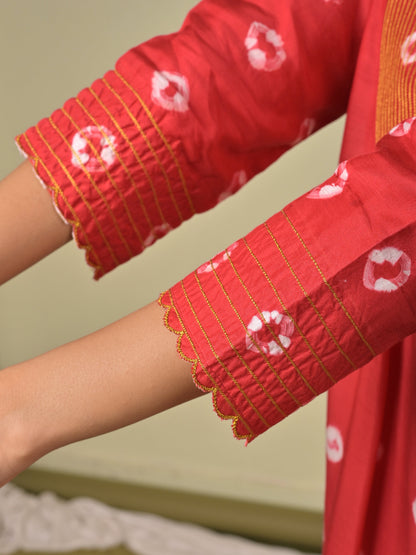 Red hand bandhej  Muslin Silk Kurta set with organza dupatta